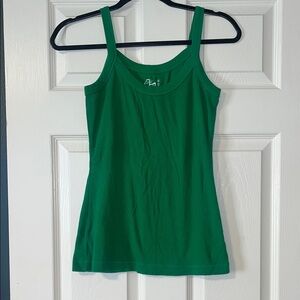 Women's Green Scoop Neck Tank Top - Unbranded